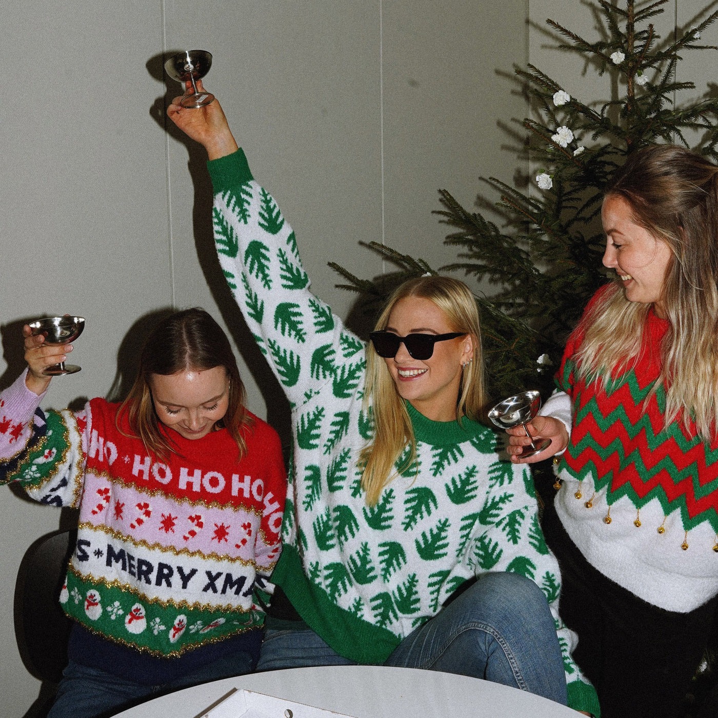 Streetwear Online Shop Christmas Happy New Year Free Delivery Today